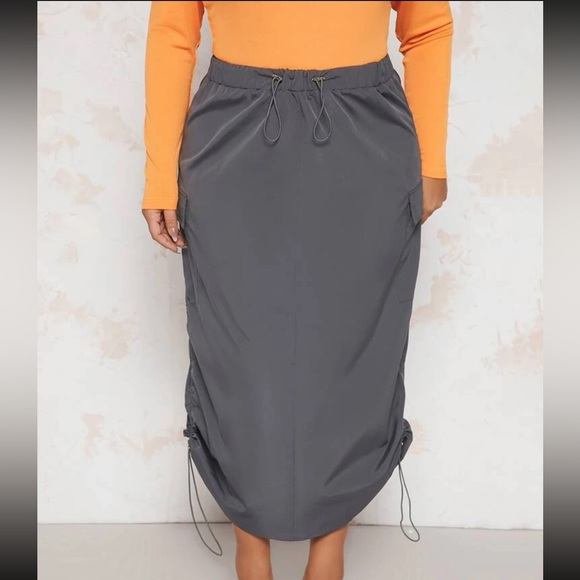 Plus Parachute Maxi Skirt - Picture 3 of 5